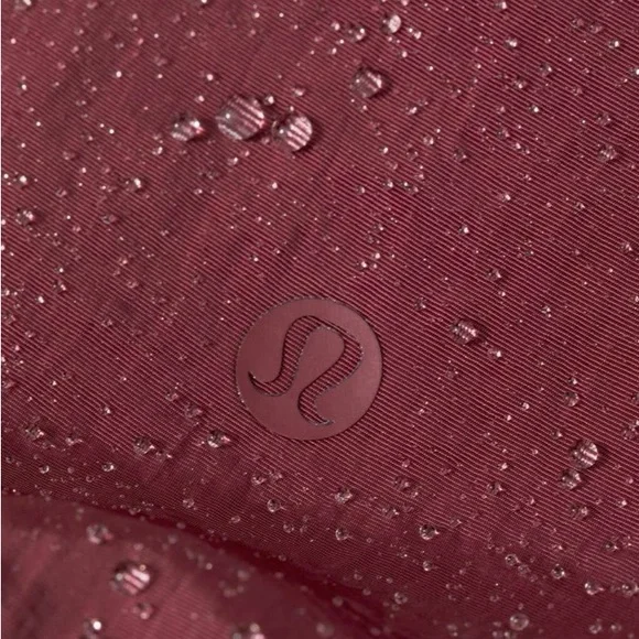 Lululemon Serene Travels Bomber Chianti Reversible Size 8 - Picture 4 of 12